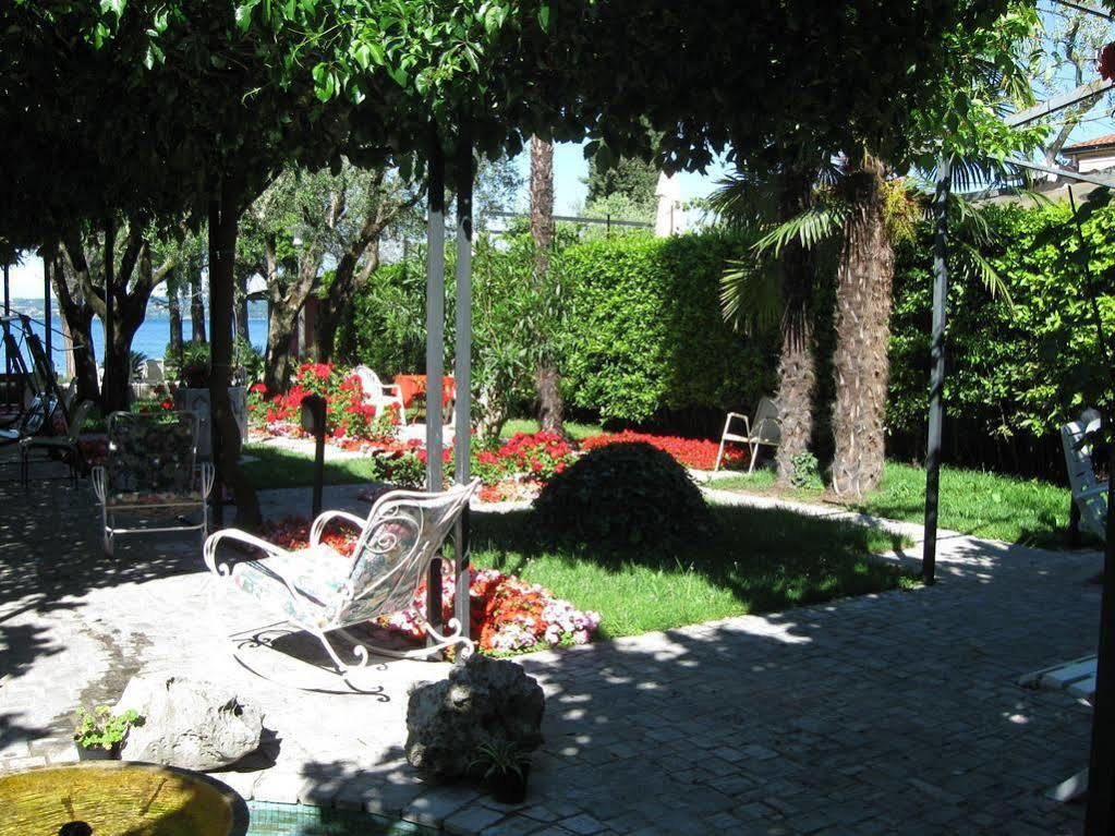 Hotel Giardino Sirmione Exterior photo